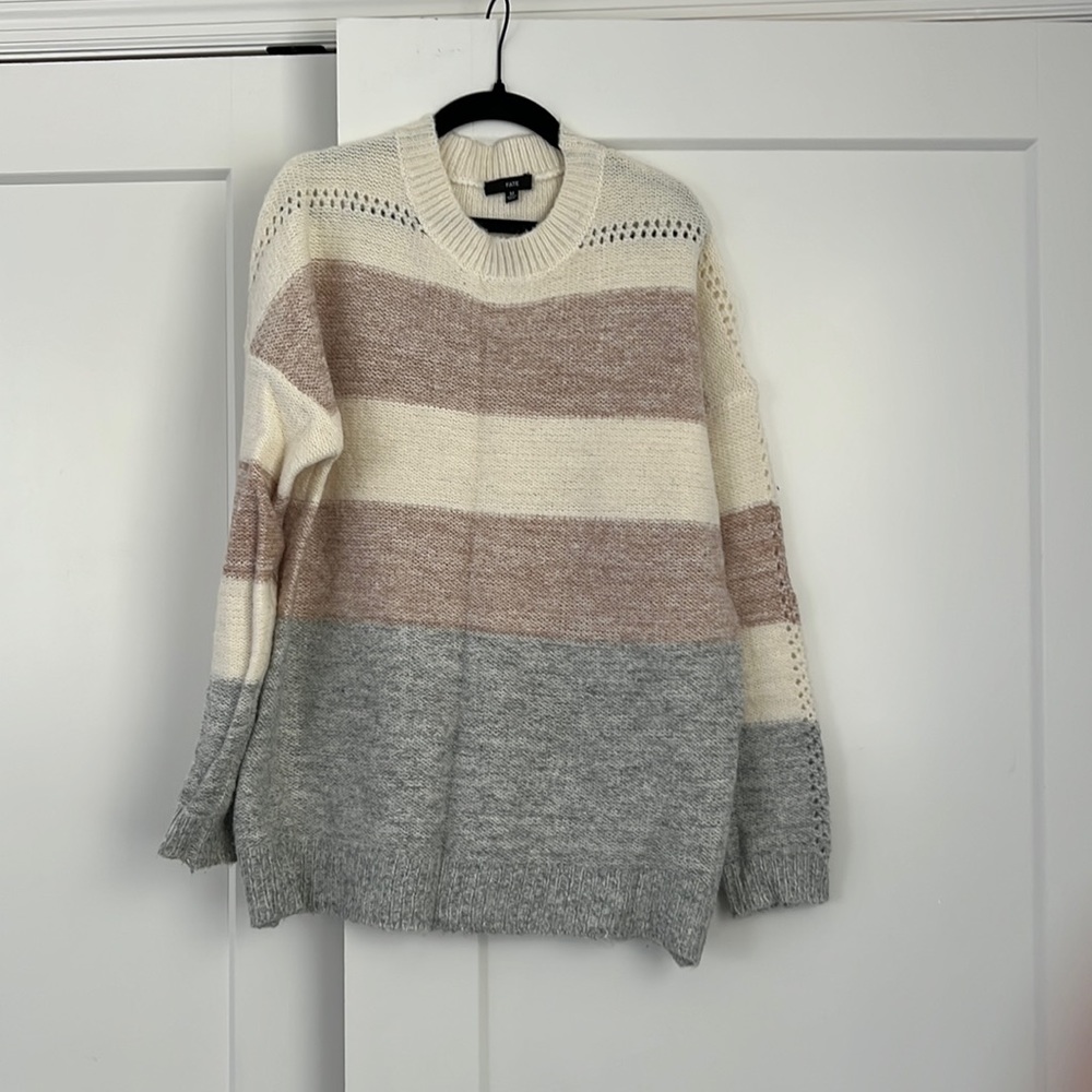 Fate WOMENS sweater
